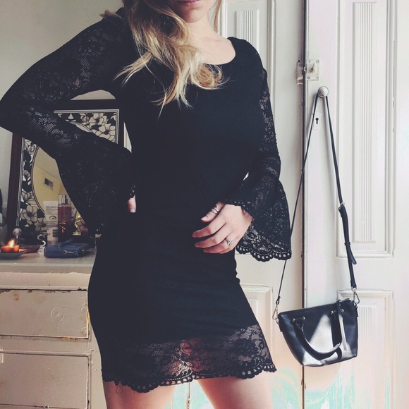 Black lace bodycon dress with bell sleeves - Picture 1 of 3